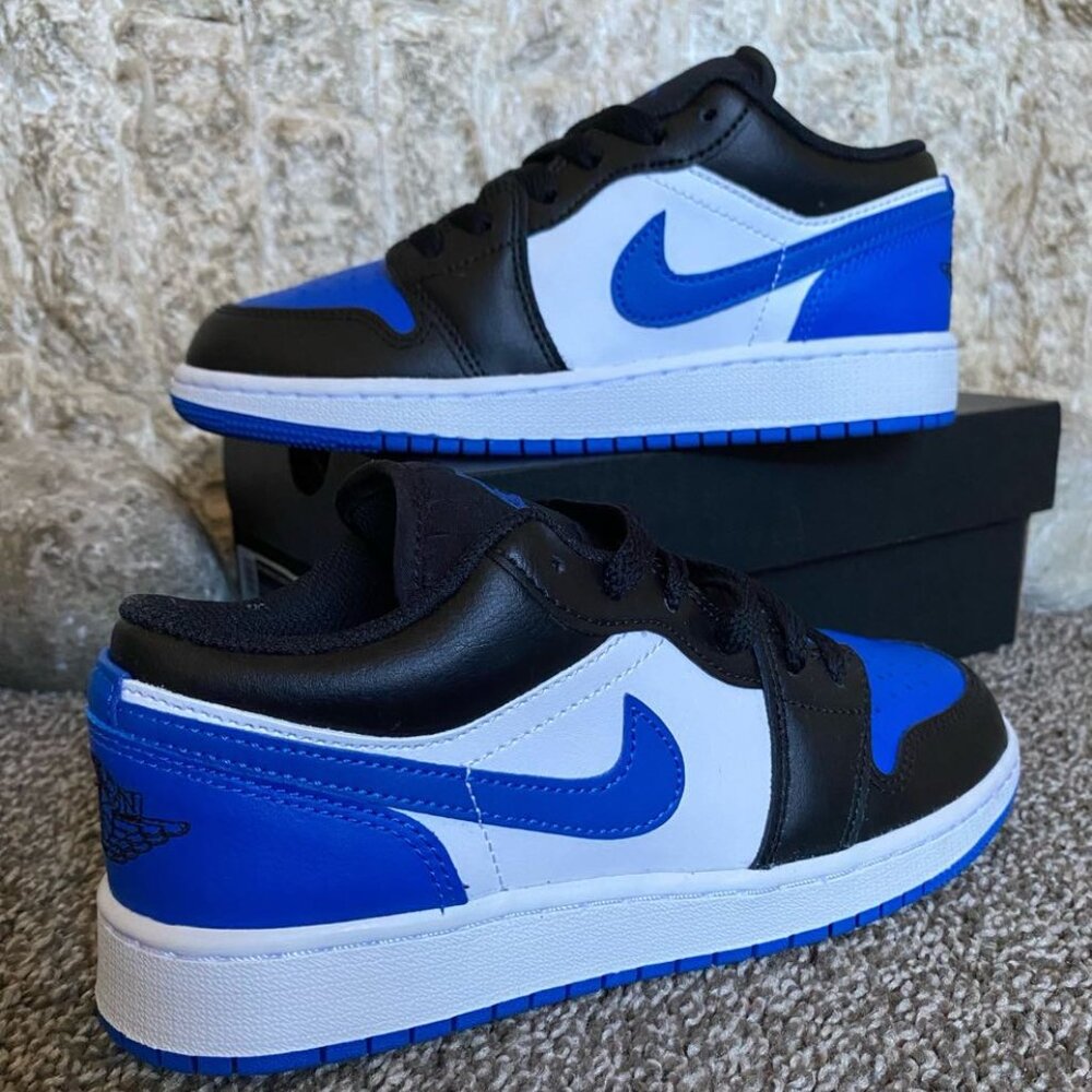 NIKE Air Jordan 1 Low (Size: 4Y /BigKids) *NWT* - Picture 2 of 12